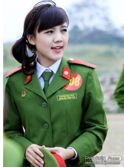 nữ cảnh sát, xinh đẹp, nước ngoài