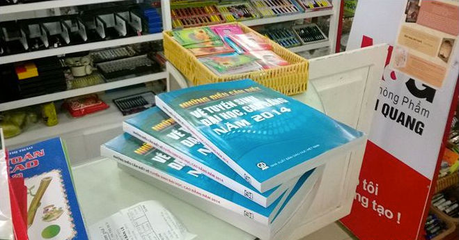 Một phần cuốn cẩm nang tuyển sinh năm 2014 chưa được cập nhật