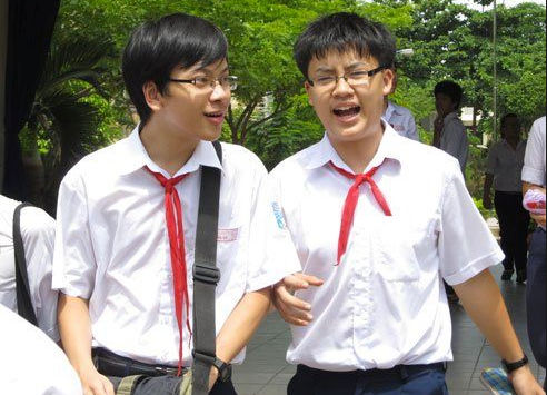 Tuyển sinh lớp 10 công lập tại TPHCM: Cửa hẹp cho học sinh