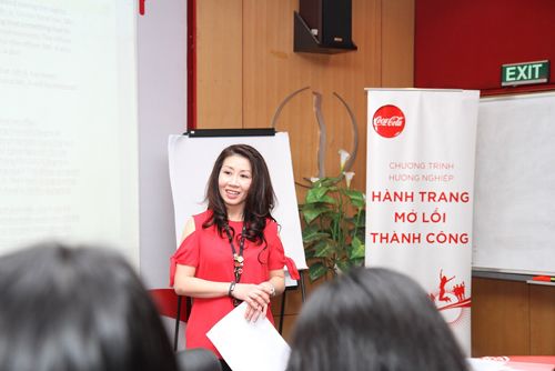 Buổi huấn luyện kỹ năng thực tế tại nhà máy CocaCola