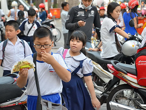 Chưa thể siết chặt việc dạy thêm, học thêm