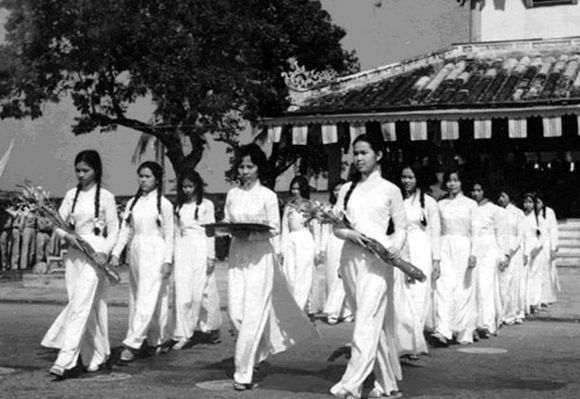 Đồng phục học sinh Việt Nam qua các thời đại