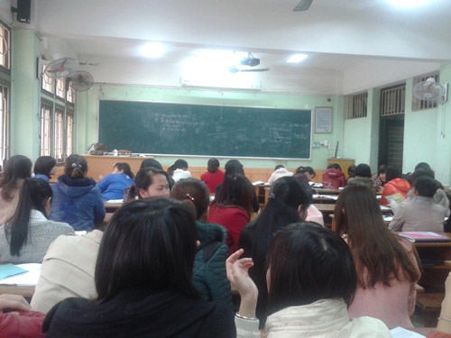 Lý giải hiện tượng học thuê, thi hộ hiện nay