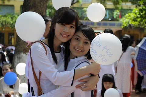 Hình ảnh xúc động học sinh Hà Nội trong ngày bế giảng
