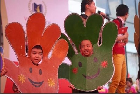 Nên chọn trường công hay trường tư cho con vào lớp 1? Nên chọn trường công hay trường tư cho con vào lớp 1?