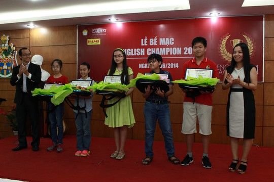 Hoc sinh xuất sắc vô địch English Champion 2014 tại Tp.HCM Hoc sinh xuất sắc vô địch English Champion 2014 tại Tp.HCM