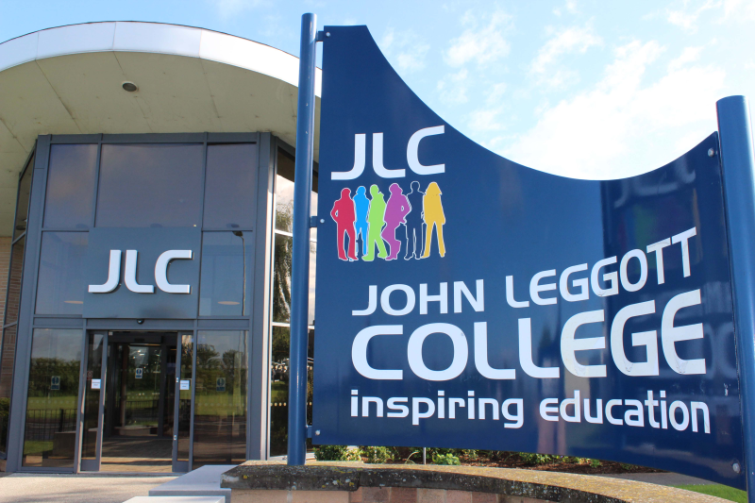 Học bổng du học Anh A - level với 100% học phí Học bổng du học Anh A - level với 100% học phí