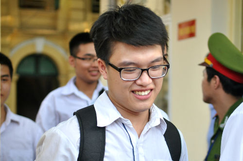 Hơn 279.700 thí sinh thi Sinh học kết thúc kỳ thi tốt nghiệp 2014