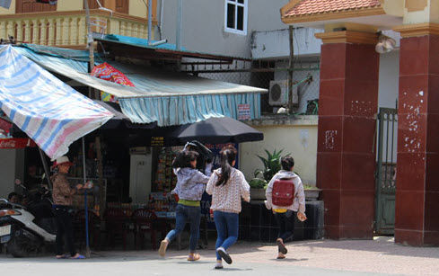 Chiều nay, thí sinh tiếp tục thi tốt nghiệp môn hóa 