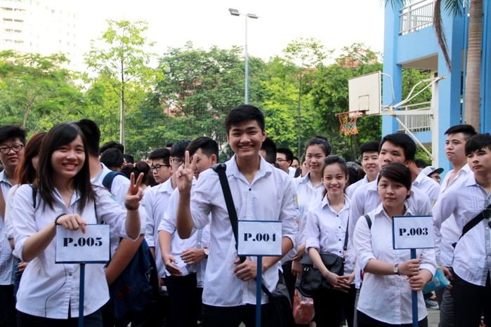 Sáng nay, thí sinh cả nước thi tốt nghiệp môn toán