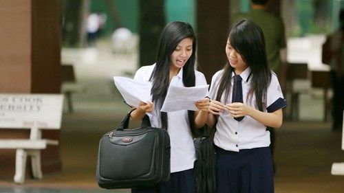 Căng thẳng kì thi tuyển sinh lớp 10 vào Hà Nội