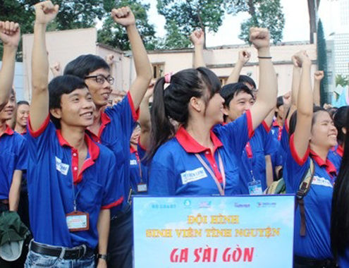 Tình nguyện viên ra quân tiếp sức mùa thi 2014