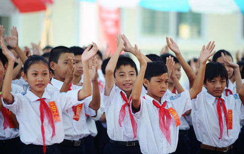 Tăng cường nhận xét, bỏ chấm thi đối với học sinh tiểu học Tăng cường nhận xét, bỏ chấm thi đối với học sinh tiểu học