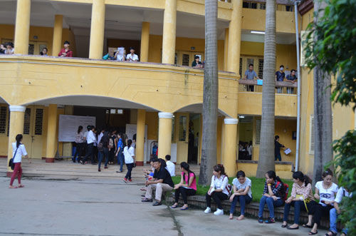 Hôm nay, hơn 600.000 thí sinh làm thủ tục thi ĐH đợt 1 - 1