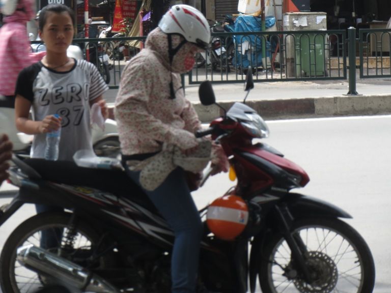 Vẫn còn thí sinh đến muộn dự thi đại học môn Vật lý