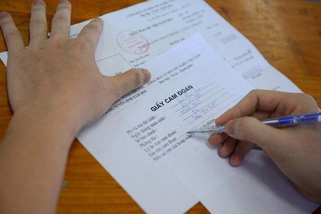 Lác đác thí sinh làm thủ tục dự thi đại học Ngoại thương