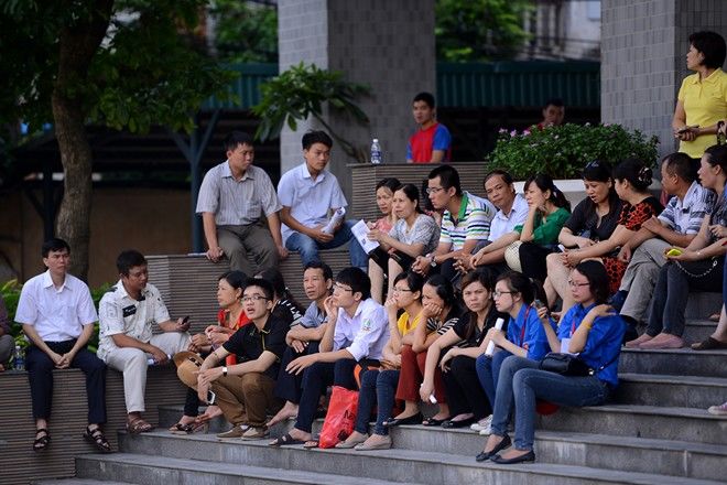 Lác đác thí sinh làm thủ tục dự thi đại học Ngoại thương