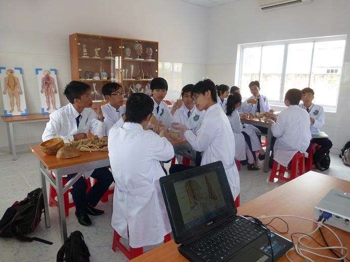 Đại học Tân tạo