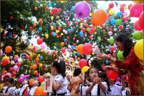 Học sinh cả nước tựu trường chậm nhất vào ngày 25/8