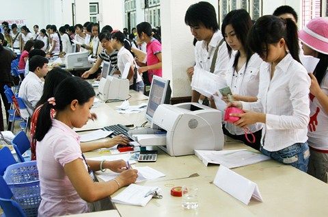 Để xuất khung học phí, chính sách miễn học phí học sinh sinh viên