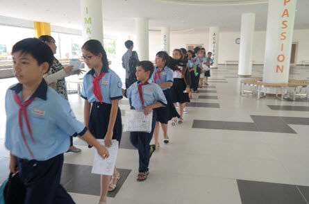 Hơn 1.300 HS tham gia cuộc thi Vô địch TOEFL Junior tại Wellspring Saigon - Ảnh 2