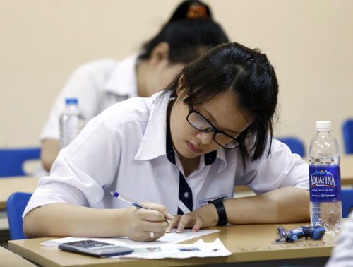 Mẫu bài thi thử tuyển sinh Đại học Quốc gia Hà Nội năm 2015