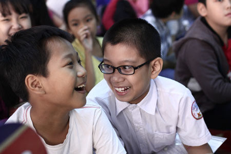 Nụ cười của các bé thi TOEFL Primary Challenge 2014