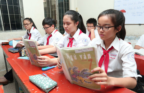 Chương trình học môn ngữ văn còn thiếu thực tiễn, rập khuôn Chương trình học môn ngữ văn còn thiếu thực tiễn, rập khuôn