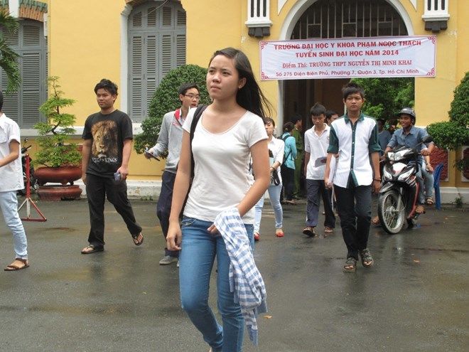 Nhiều trường công lập sơ tuyển thí sinh từ học lực khá
