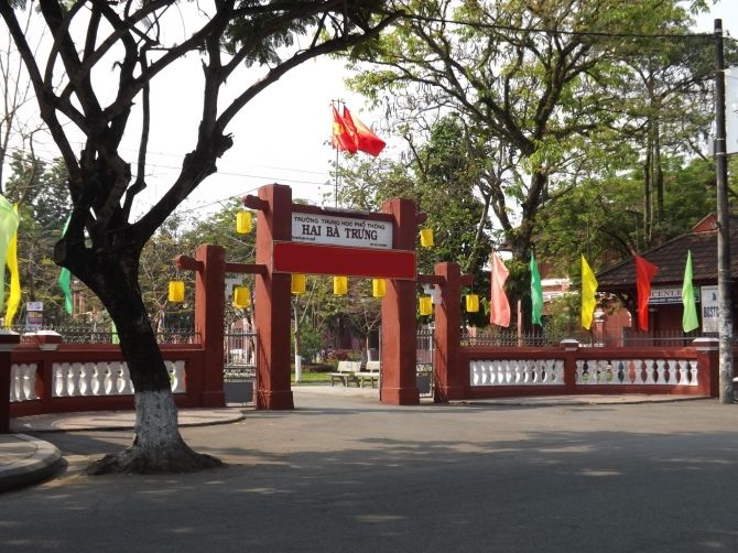 Học sinh tại Huế hoang mang với đề thi học kỳ sai sót 