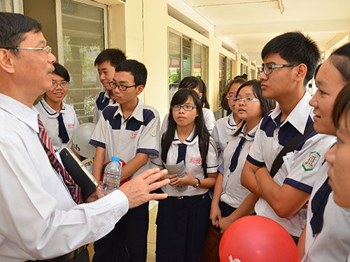 Hướng nghiệp, tư vấn chọn trường cho học sinh THPT 2015