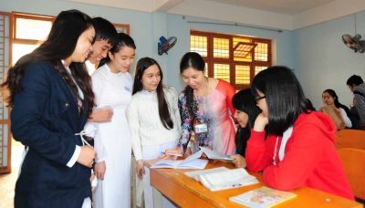 Sách giáo khoa mới cần giảm tải kiến thức hàn lâm Sách giáo khoa mới cần giảm tải kiến thức hàn lâm