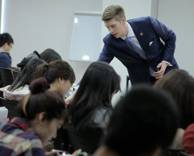 Tọa đàm tháng 12 trường đại học anh quốc việt nam