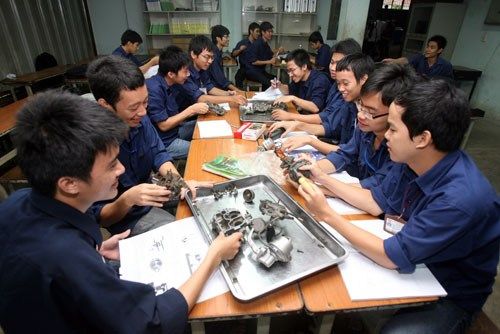 Xu hướng chọn nghề hiện nay: Giảm Kinh tế, tài chính tăng kỹ thuật