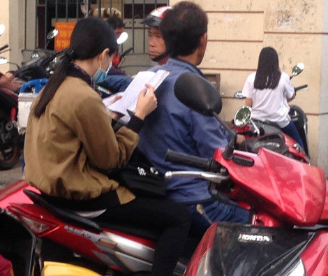 Muôn kiểu ôn bài trước giờ thi