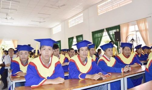494 sinh viên Cao Đẳng Đại Việt Sài Gòn nhận bằng tốt nghiệp  - Ảnh 4