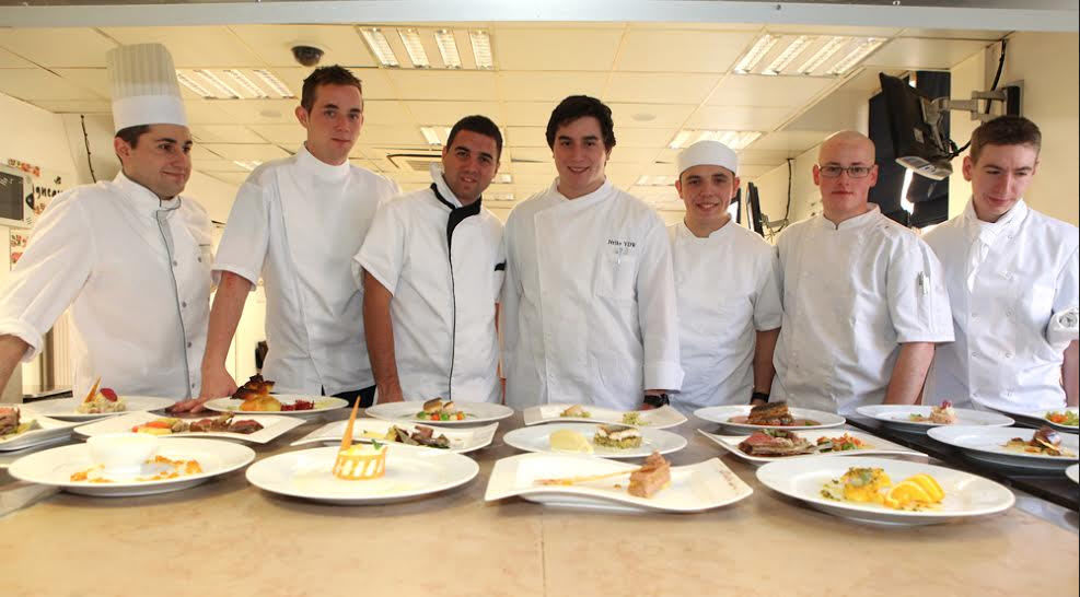 Học ẩm thực & khách sạn tại Úc, nhận lương cao trong khi học