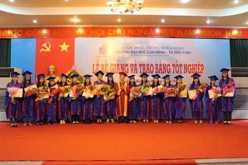 Các trường đại học: Lấy thương hiệu làm nền tảng tồn tại - Ảnh 2