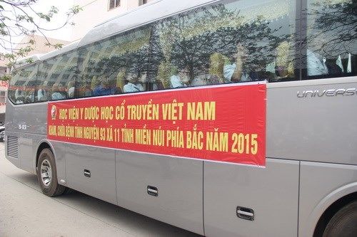 Hơn 1.400 SV y học cổ truyền ra quân chiến dịch khám chữa bệnh tình nguyện năm 2018 - Ảnh 2