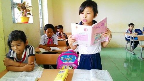 Học sinh trường Tiểu học An Trạch B (Sóc Trăng) trong giờ học. 