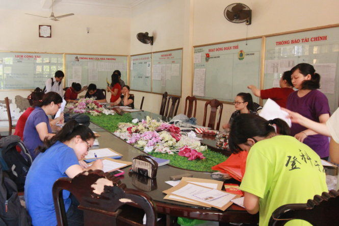 Học sinh giỏi "mệt" với thủ tục tuyển thẳng vào đại học