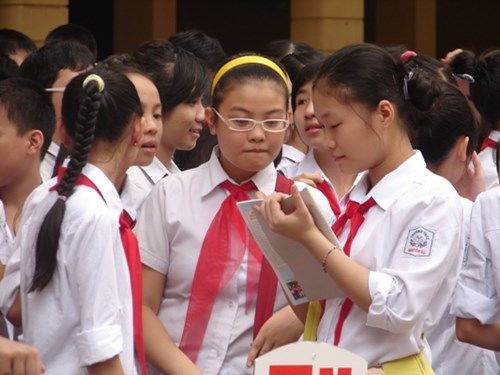 Kiểm tra đột xuất, ngăn ngừa việc sửa học bạ lớp 5 để xét tuyển lớp 6 - Ảnh 1