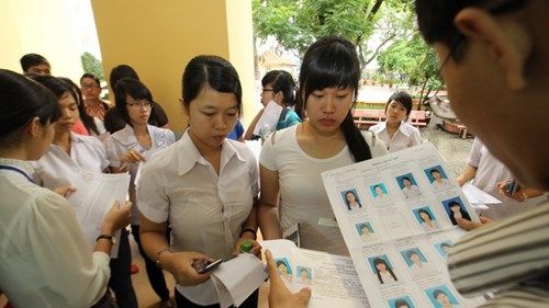 Lam the nao du doan xac suat trung tuyen de dang ky vao truong?