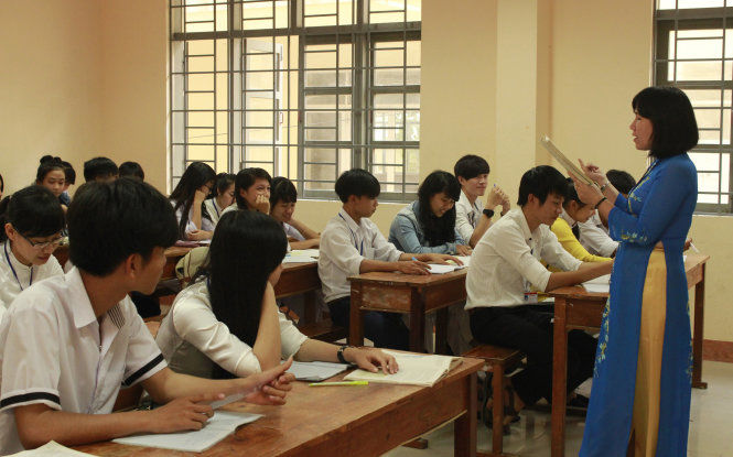 Phụ huynh phản ứng quyết định thay đổi cụm thi vào giờ chót