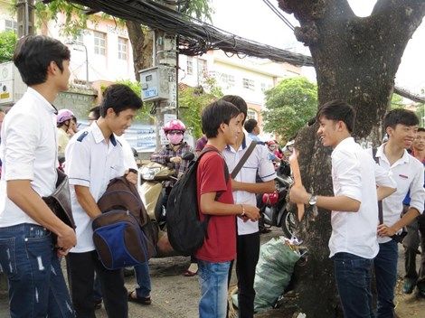 Đề thi Tiếng Anh gây bất ngờ Đề thi Tiếng Anh gây bất ngờ