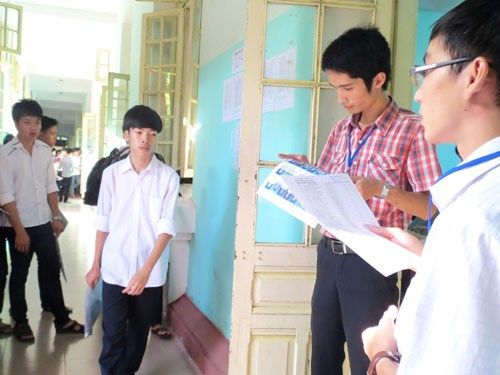 ĐH Huế đề nghị 14 giáo viên Quảng Trị dừng chấm thi