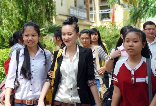 Dừng đề án tuyển sinh riêng: Có đúng luật? Dừng đề án tuyển sinh riêng: Có đúng luật?