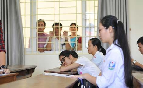 Lo ngại gia tăng thí sinh ảo khi thời gian xét tuyển kéo dài