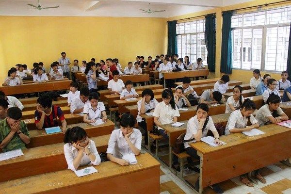 Ngày đầu thi THPT môn Toán: Vẫn có thí sinh quên thẻ dự thi Ngày đầu thi THPT môn Toán: Vẫn có thí sinh quên thẻ dự thi