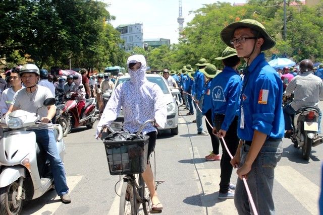 Những hình ảnh ấn tượng trong kỳ thi THPT quốc gia Những hình ảnh ấn tượng trong kỳ thi THPT quốc gia